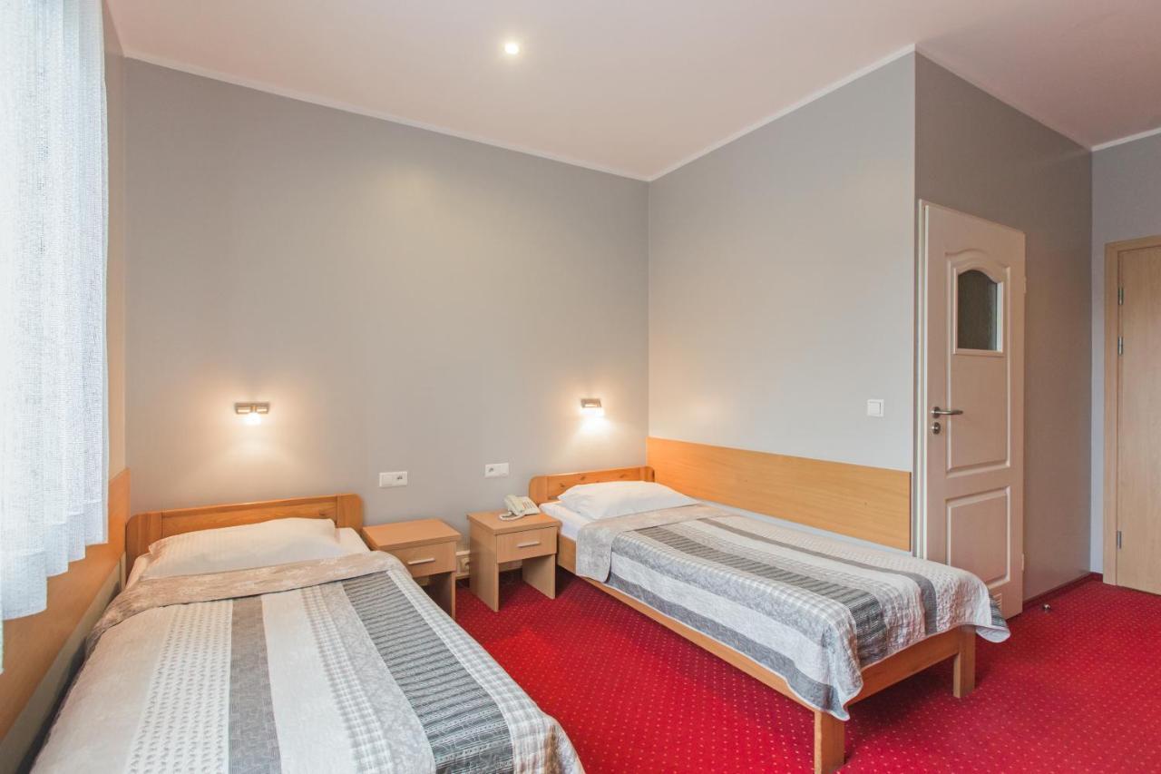 Hotel Labedy Gliwice Exterior foto