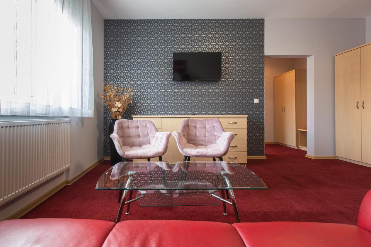 Hotel Labedy Gliwice Exterior foto